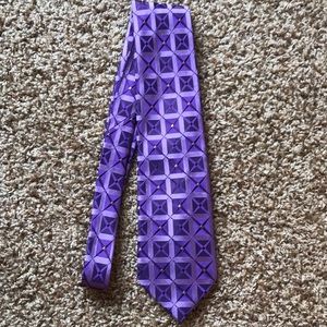 Purple tie